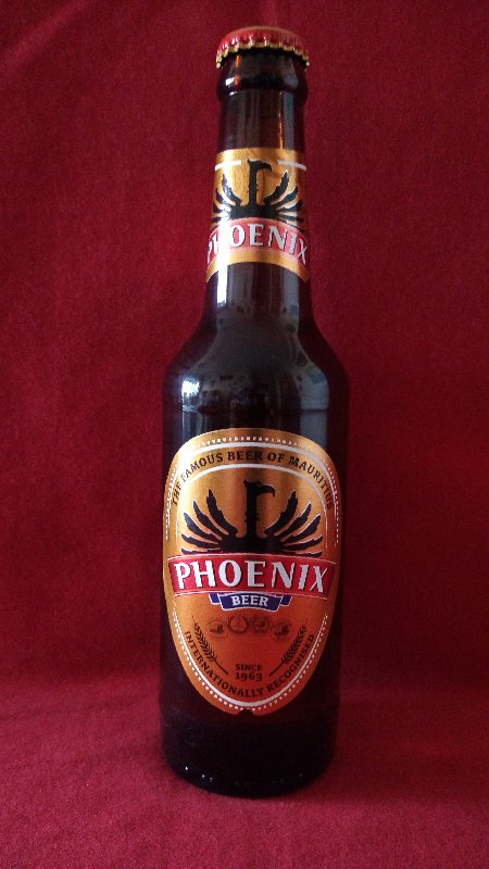 PHOENIX FAMOUS BEER OF MAURITIUS 5° 33cl
